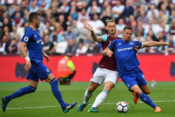 础的主教练 础的主教练