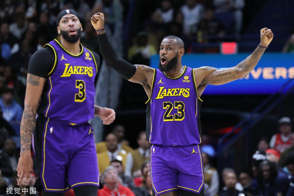 巴塞罗那的 巴塞罗那的