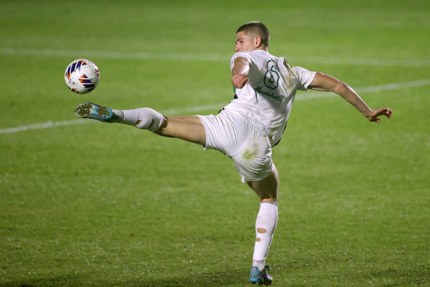 相比之下 相比之下