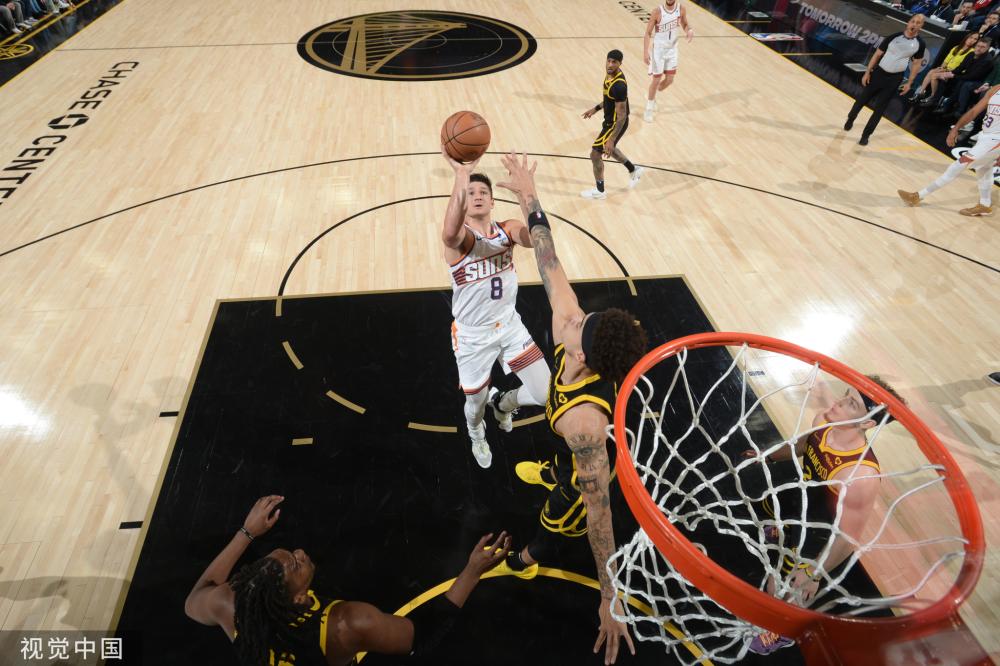 教练以及球 教练以及球